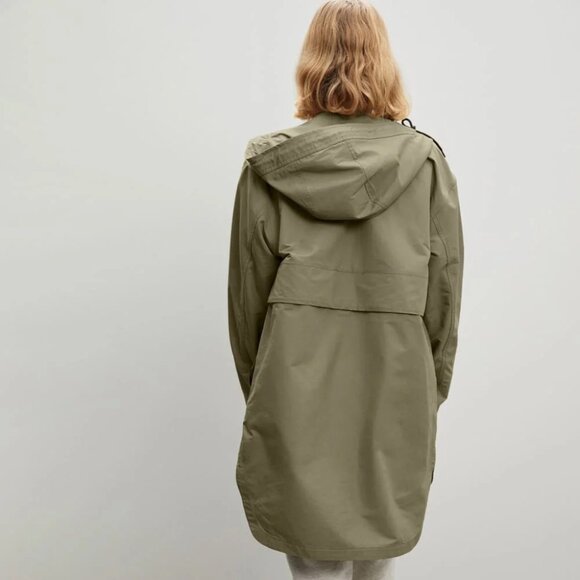 Everlane ReNew Anorak in Bay Leaf (green) - Size S - Picture 4 of 11